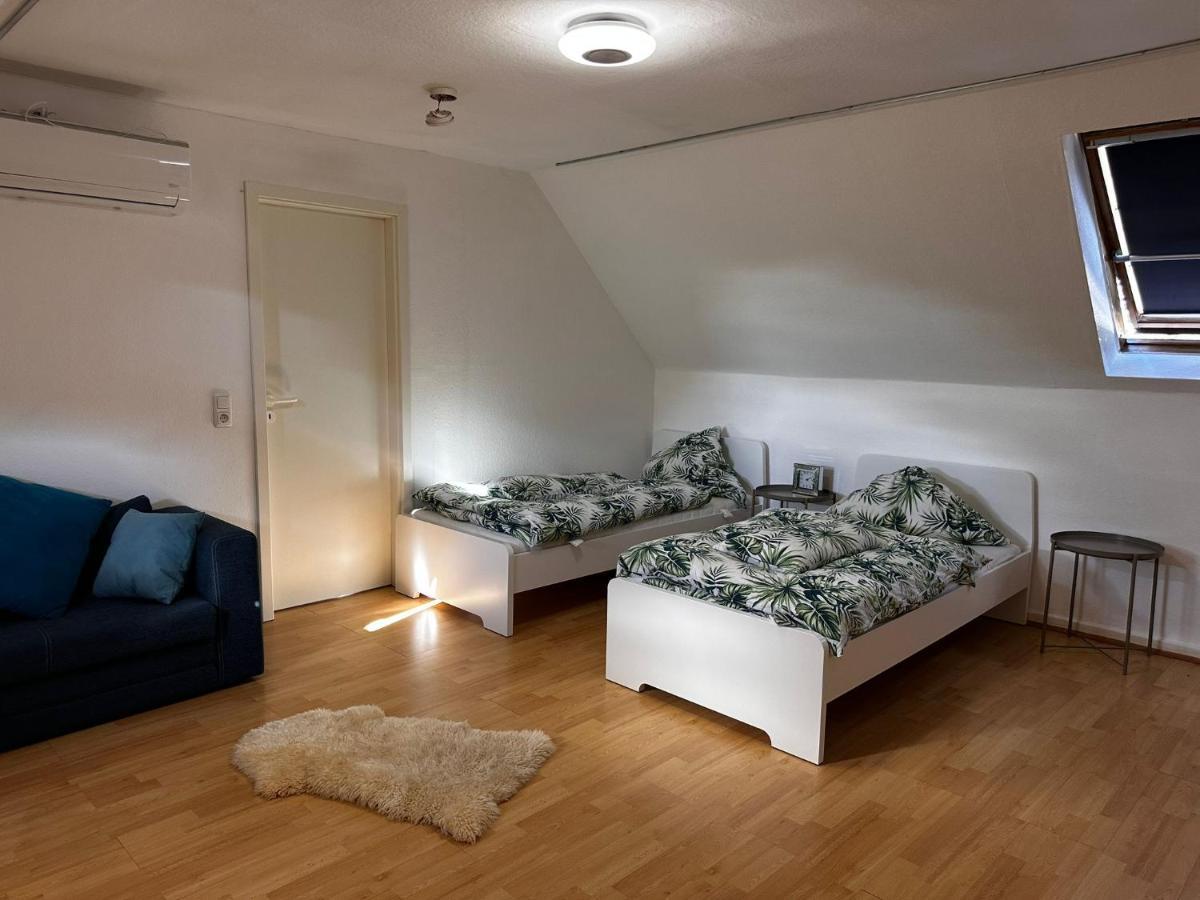 A&V Apartments Gemuetliche Rheinblick Wohnung Apt Daisy Duisburgo Exterior foto